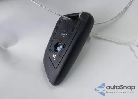 2021 BMW 330I xDrive из США, поврежденный, VIN 3MW5R7J0XM8B53111